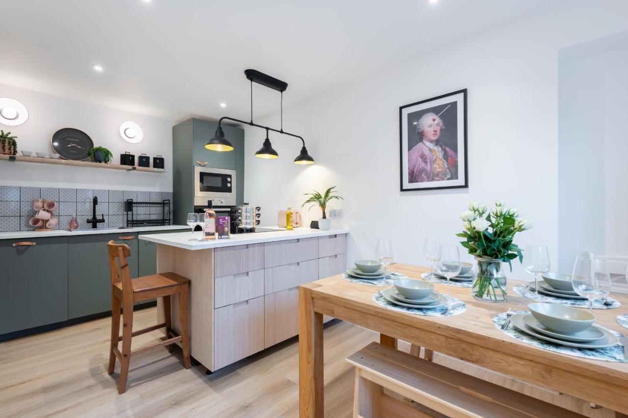 The Pinkish House - 4 Bed Home In The Town Centre Blairgowrie and Rattray Kültér fotó