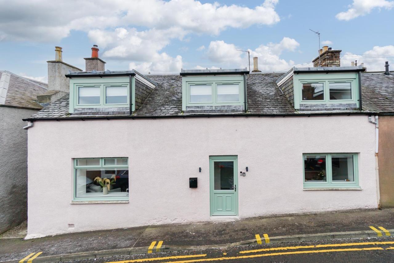 The Pinkish House - 4 Bed Home In The Town Centre Blairgowrie and Rattray Kültér fotó