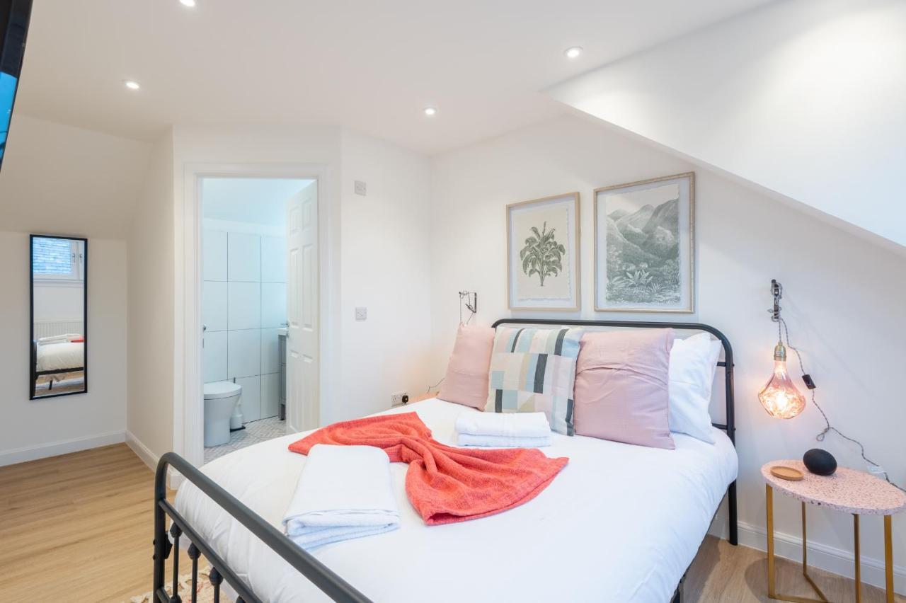 The Pinkish House - 4 Bed Home In The Town Centre Blairgowrie and Rattray Kültér fotó